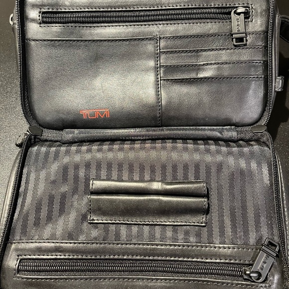 TUMI Black Leather Organizer Bag Wallet - Picture 4 of 10
